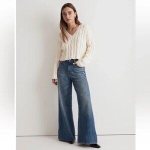 Madwell: Cable Knit V Crop Sweater